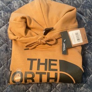 Men’s North Face sweatshirt